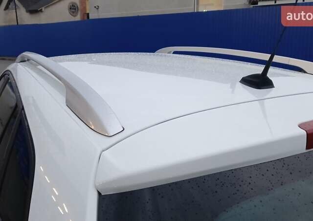 Белый Рено Меган, объемом двигателя 1.5 л и пробегом 149 тыс. км за 9600 $, фото 17 на Automoto.ua