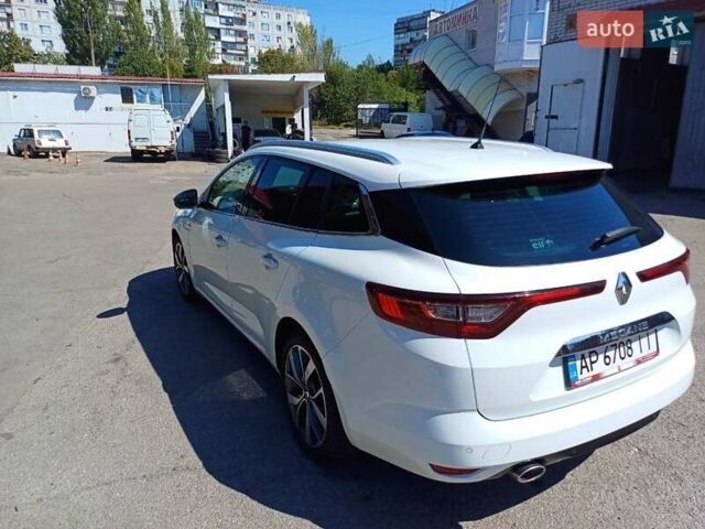 Белый Рено Меган, объемом двигателя 1.46 л и пробегом 308 тыс. км за 11750 $, фото 4 на Automoto.ua