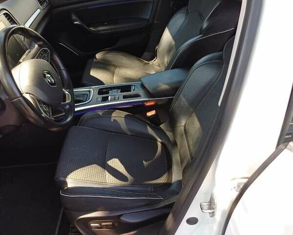 Белый Рено Меган, объемом двигателя 1.46 л и пробегом 308 тыс. км за 10200 $, фото 16 на Automoto.ua