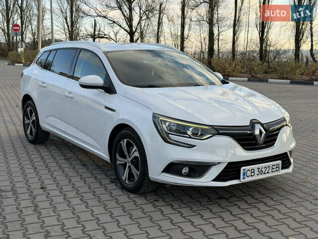 Белый Рено Меган, объемом двигателя 1.46 л и пробегом 227 тыс. км за 10900 $, фото 19 на Automoto.ua