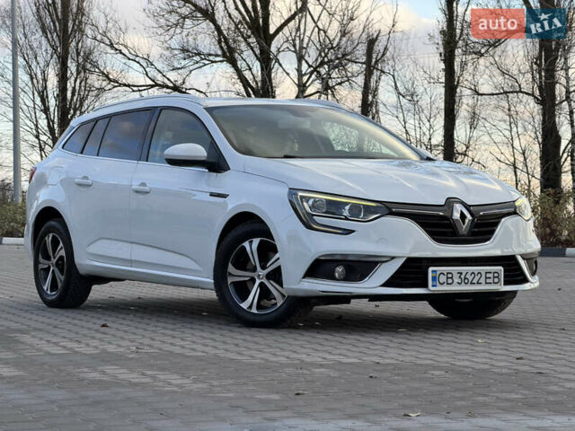 Белый Рено Меган, объемом двигателя 1.46 л и пробегом 227 тыс. км за 10900 $, фото 6 на Automoto.ua