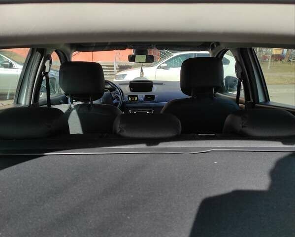 Белый Рено Меган, объемом двигателя 1.5 л и пробегом 300 тыс. км за 9000 $, фото 10 на Automoto.ua