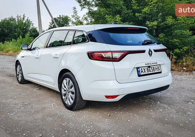 Білий Рено Меган, об'ємом двигуна 1.46 л та пробігом 184 тис. км за 11700 $, фото 7 на Automoto.ua