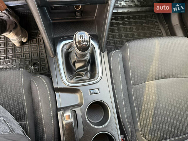 Белый Рено Меган, объемом двигателя 1.46 л и пробегом 227 тыс. км за 10900 $, фото 28 на Automoto.ua