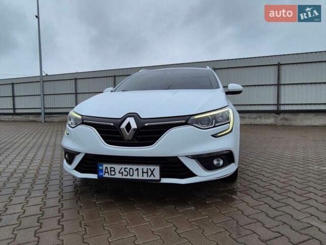 Белый Рено Меган, объемом двигателя 1.46 л и пробегом 238 тыс. км за 11300 $, фото 22 на Automoto.ua