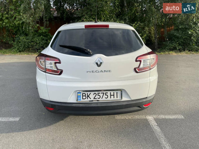 Белый Рено Меган, объемом двигателя 1.46 л и пробегом 246 тыс. км за 8900 $, фото 3 на Automoto.ua