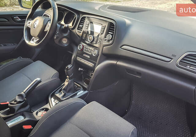 Білий Рено Меган, об'ємом двигуна 1.46 л та пробігом 184 тис. км за 11700 $, фото 14 на Automoto.ua