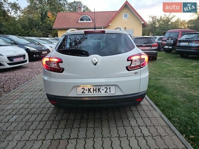 Білий Рено Меган, об'ємом двигуна 1.5 л та пробігом 186 тис. км за 10750 $, фото 2 на Automoto.ua