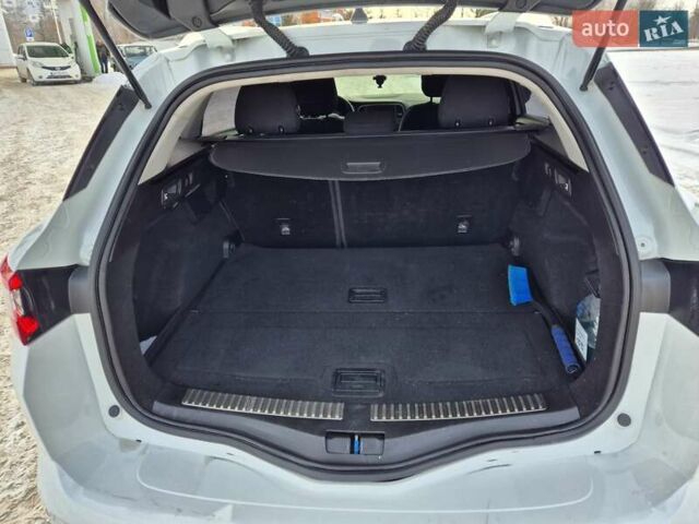 Білий Рено Меган, об'ємом двигуна 1.46 л та пробігом 233 тис. км за 12300 $, фото 27 на Automoto.ua