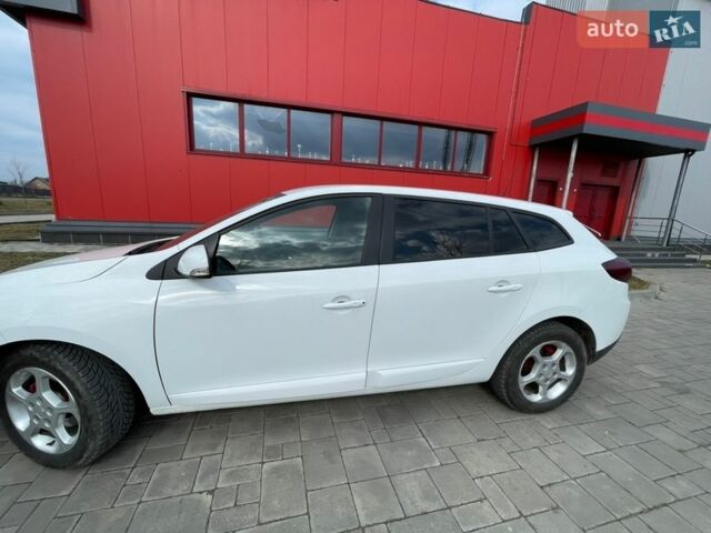 Білий Рено Меган, об'ємом двигуна 1.46 л та пробігом 248 тис. км за 8600 $, фото 17 на Automoto.ua