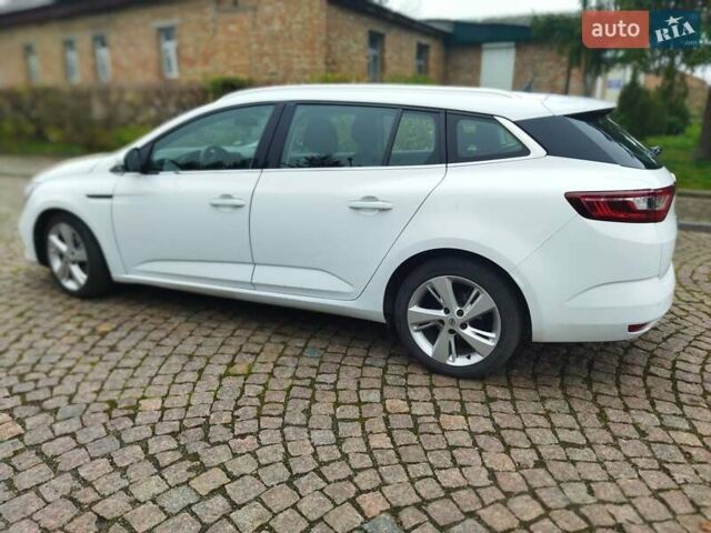 Белый Рено Меган, объемом двигателя 1.46 л и пробегом 238 тыс. км за 12250 $, фото 2 на Automoto.ua