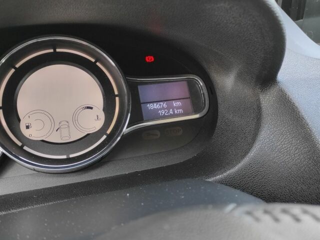 Белый Рено Меган, объемом двигателя 1.5 л и пробегом 204 тыс. км за 9800 $, фото 2 на Automoto.ua