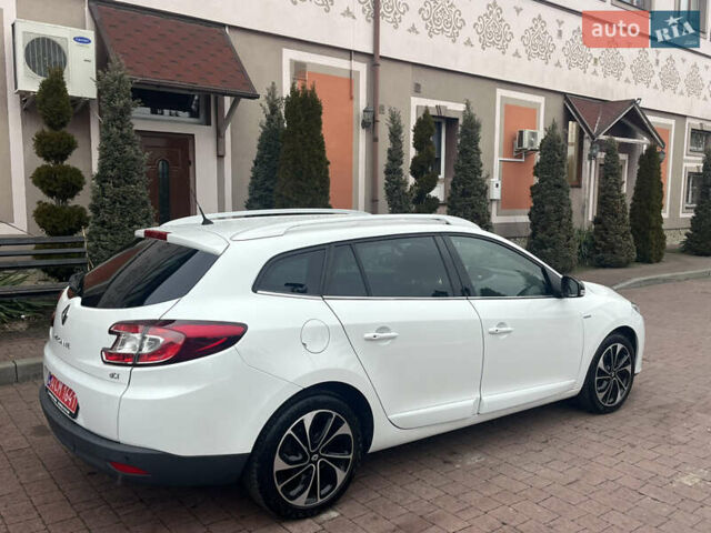 Білий Рено Меган, об'ємом двигуна 1.6 л та пробігом 214 тис. км за 9900 $, фото 32 на Automoto.ua