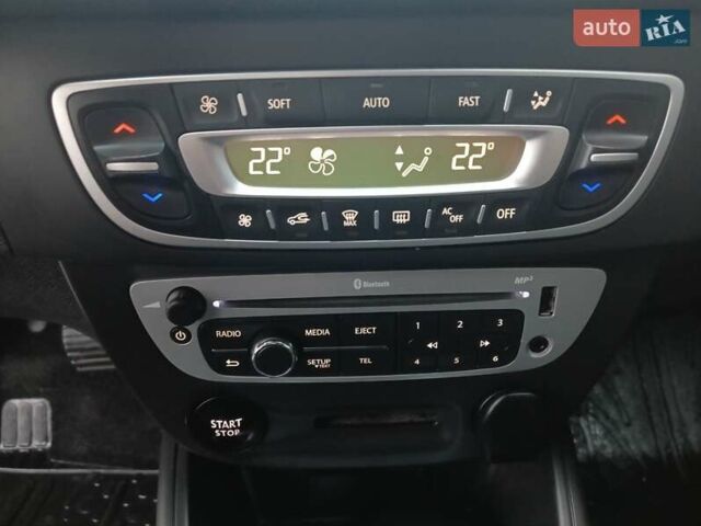 Белый Рено Меган, объемом двигателя 1.5 л и пробегом 149 тыс. км за 9600 $, фото 61 на Automoto.ua