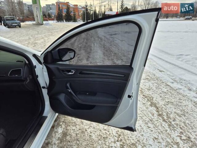 Білий Рено Меган, об'ємом двигуна 1.46 л та пробігом 233 тис. км за 12300 $, фото 24 на Automoto.ua