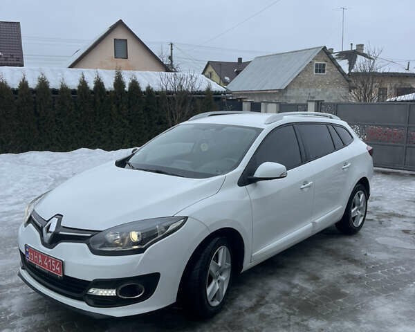 Белый Рено Меган, объемом двигателя 1.5 л и пробегом 208 тыс. км за 9500 $, фото 3 на Automoto.ua
