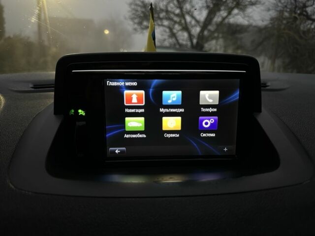 Белый Рено Меган, объемом двигателя 1.5 л и пробегом 206 тыс. км за 8650 $, фото 8 на Automoto.ua