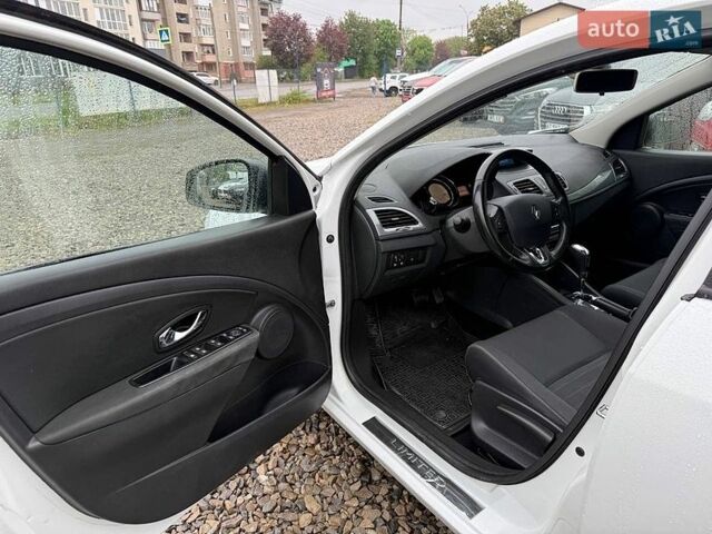 Белый Рено Меган, объемом двигателя 1.46 л и пробегом 230 тыс. км за 8800 $, фото 9 на Automoto.ua