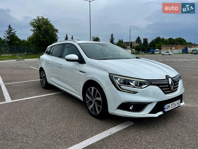 Белый Рено Меган, объемом двигателя 1.46 л и пробегом 222 тыс. км за 11400 $, фото 3 на Automoto.ua