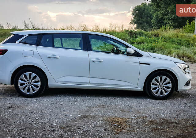 Білий Рено Меган, об'ємом двигуна 1.46 л та пробігом 184 тис. км за 11700 $, фото 8 на Automoto.ua