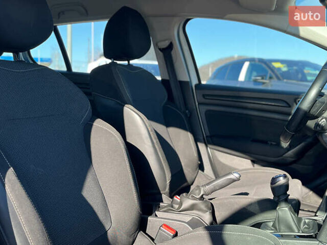 Білий Рено Меган, об'ємом двигуна 1.46 л та пробігом 184 тис. км за 11300 $, фото 18 на Automoto.ua