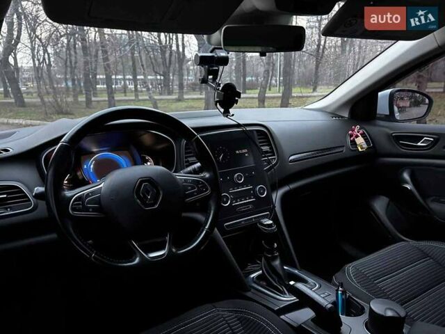 Белый Рено Меган, объемом двигателя 1.5 л и пробегом 233 тыс. км за 10990 $, фото 14 на Automoto.ua