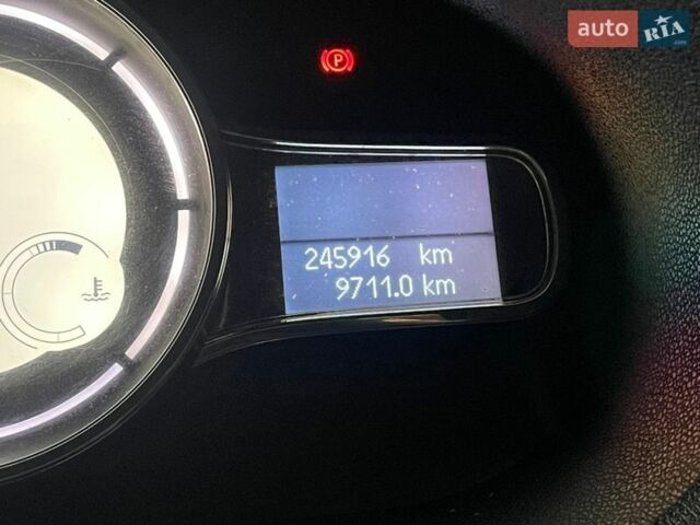 Білий Рено Меган, об'ємом двигуна 1.46 л та пробігом 248 тис. км за 8600 $, фото 15 на Automoto.ua