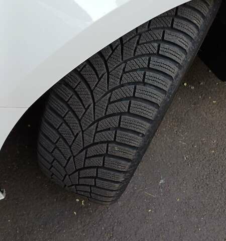 Белый Рено Меган, объемом двигателя 1.46 л и пробегом 308 тыс. км за 10200 $, фото 20 на Automoto.ua