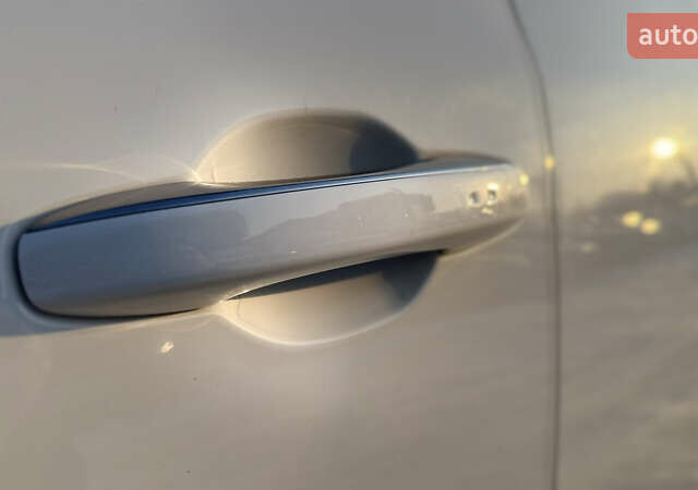 Белый Рено Меган, объемом двигателя 1.46 л и пробегом 226 тыс. км за 13300 $, фото 14 на Automoto.ua