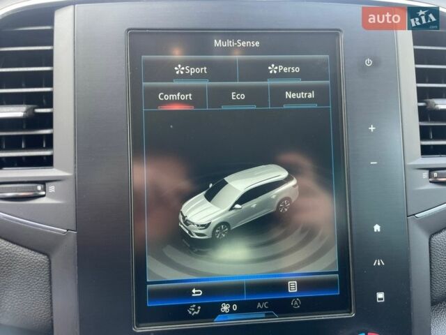 Белый Рено Меган, объемом двигателя 1.6 л и пробегом 210 тыс. км за 14499 $, фото 40 на Automoto.ua