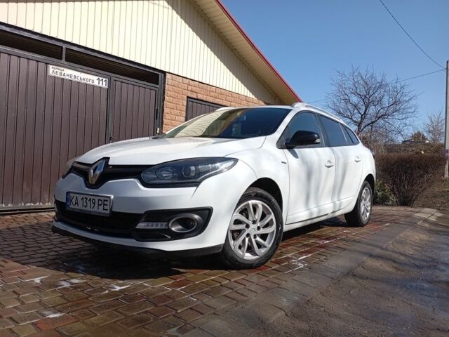 Белый Рено Меган, объемом двигателя 1.5 л и пробегом 240 тыс. км за 7799 $, фото 1 на Automoto.ua