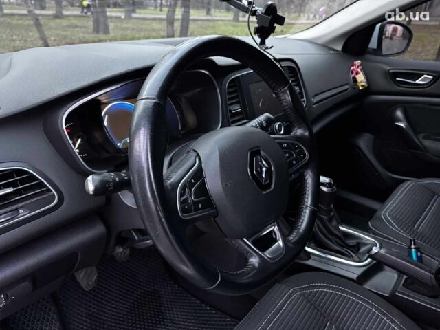 Белый Рено Меган, объемом двигателя 1.5 л и пробегом 233 тыс. км за 10990 $, фото 24 на Automoto.ua