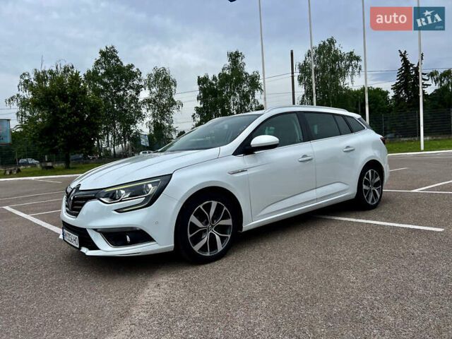 Белый Рено Меган, объемом двигателя 1.46 л и пробегом 222 тыс. км за 11400 $, фото 11 на Automoto.ua