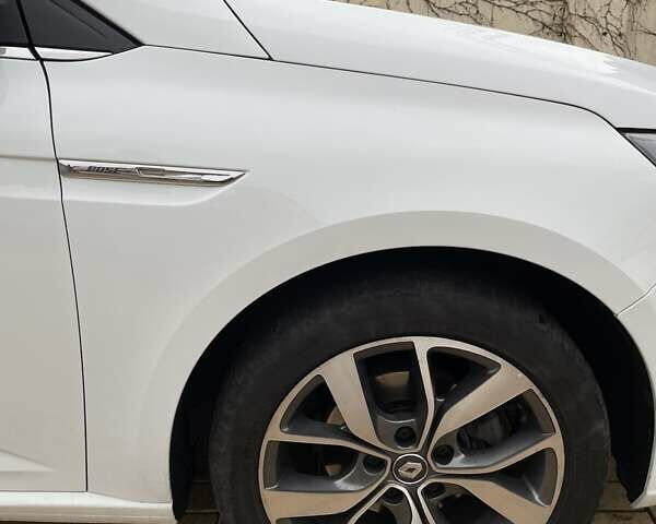 Білий Рено Меган, об'ємом двигуна 1.46 л та пробігом 225 тис. км за 13900 $, фото 7 на Automoto.ua