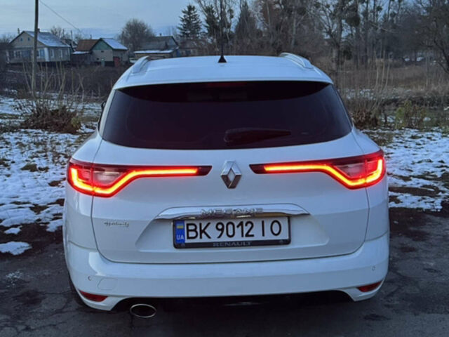 Білий Рено Меган, об'ємом двигуна 1.46 л та пробігом 225 тис. км за 11750 $, фото 1 на Automoto.ua