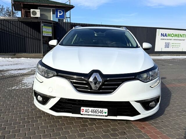 Белый Рено Меган, объемом двигателя 1.5 л и пробегом 18900 тыс. км за 12700 $, фото 4 на Automoto.ua