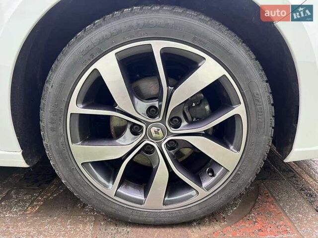 Белый Рено Меган, объемом двигателя 1.5 л и пробегом 208 тыс. км за 14300 $, фото 34 на Automoto.ua