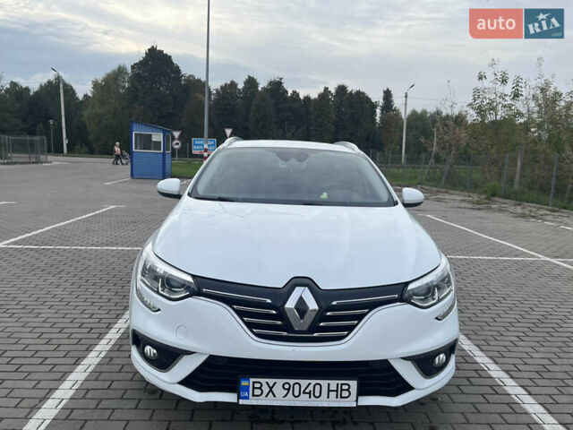 Білий Рено Меган, об'ємом двигуна 1.46 л та пробігом 249 тис. км за 12200 $, фото 5 на Automoto.ua
