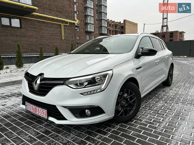 Белый Рено Меган, объемом двигателя 1.5 л и пробегом 209 тыс. км за 12800 $, фото 131 на Automoto.ua