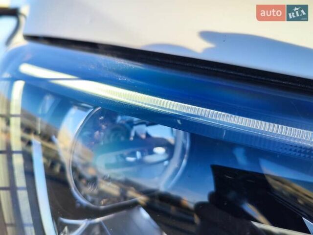 Белый Рено Меган, объемом двигателя 1.46 л и пробегом 200 тыс. км за 11999 $, фото 13 на Automoto.ua