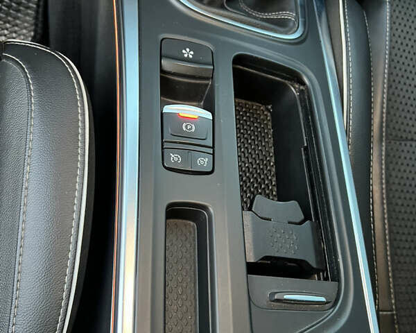 Білий Рено Меган, об'ємом двигуна 1.46 л та пробігом 278 тис. км за 12900 $, фото 15 на Automoto.ua