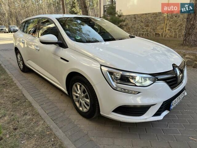 Белый Рено Меган, объемом двигателя 1.2 л и пробегом 190 тыс. км за 9700 $, фото 1 на Automoto.ua
