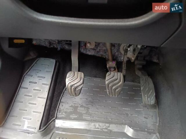 Белый Рено Меган, объемом двигателя 1.46 л и пробегом 190 тыс. км за 11800 $, фото 1 на Automoto.ua