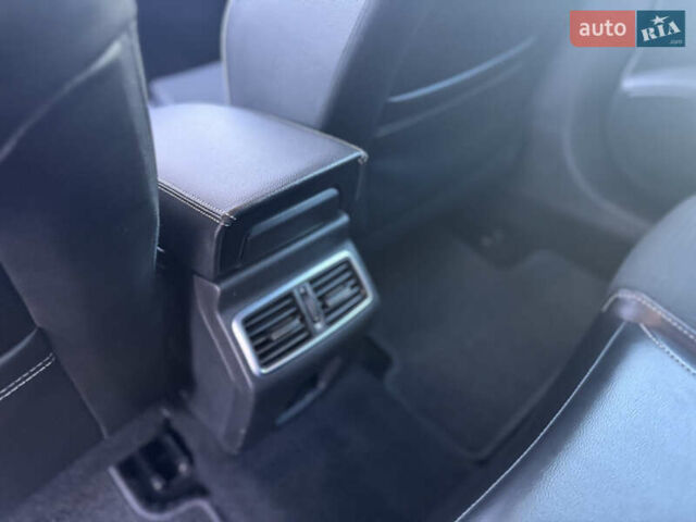 Білий Рено Меган, об'ємом двигуна 1.46 л та пробігом 211 тис. км за 13300 $, фото 37 на Automoto.ua