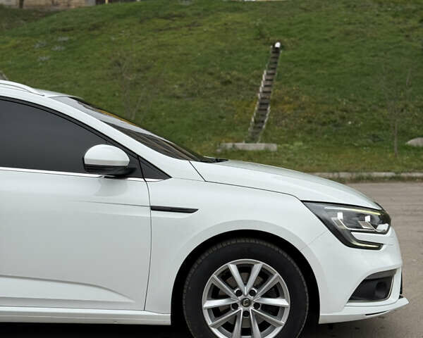 Білий Рено Меган, об'ємом двигуна 1.5 л та пробігом 125 тис. км за 14200 $, фото 11 на Automoto.ua