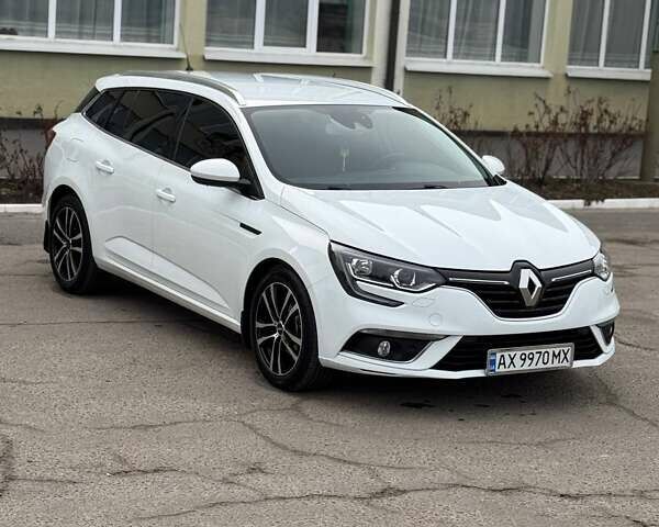 Белый Рено Меган, объемом двигателя 1.5 л и пробегом 170 тыс. км за 13800 $, фото 5 на Automoto.ua