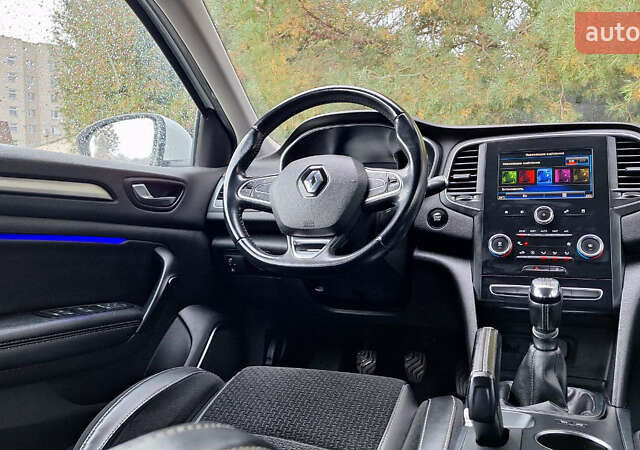 Білий Рено Меган, об'ємом двигуна 1.5 л та пробігом 150 тис. км за 13990 $, фото 108 на Automoto.ua