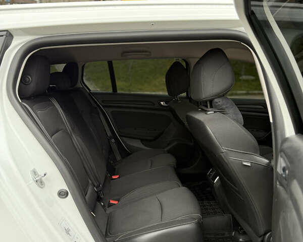 Білий Рено Меган, об'ємом двигуна 1.5 л та пробігом 125 тис. км за 14200 $, фото 24 на Automoto.ua