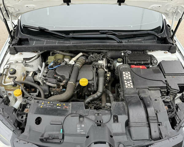 Білий Рено Меган, об'ємом двигуна 1.5 л та пробігом 125 тис. км за 14200 $, фото 35 на Automoto.ua