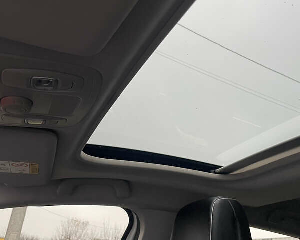 Белый Рено Меган, объемом двигателя 1.5 л и пробегом 200 тыс. км за 11500 $, фото 9 на Automoto.ua